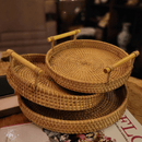 Bandeja Artesanal em  Rattan Dhaka.