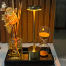 Luminária de Led Mendoza com Acendimento ao toque.