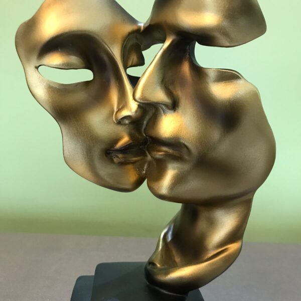 Escultura Faces Namorados Gold