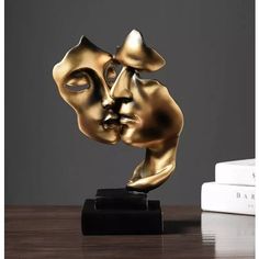 Escultura Faces Namorados Gold
